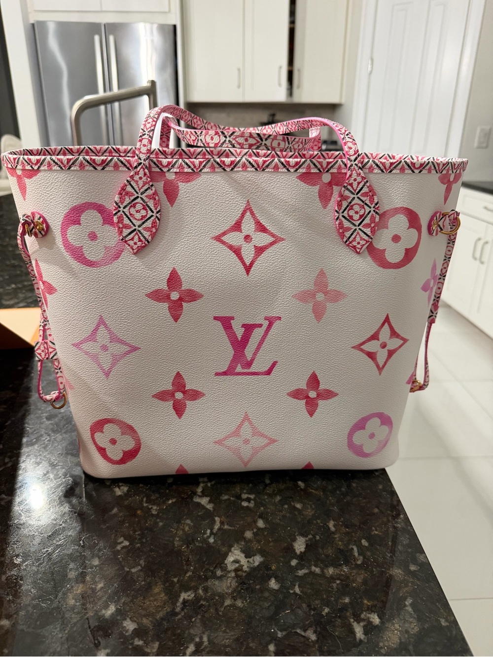 Louis Vuitton White and Pink Monogram Tote